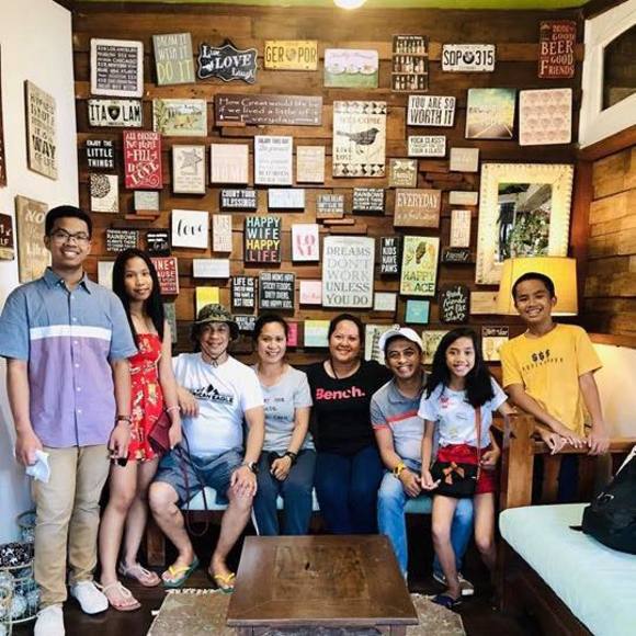 Meet your Posher, Gabby - Picture 1 of 1